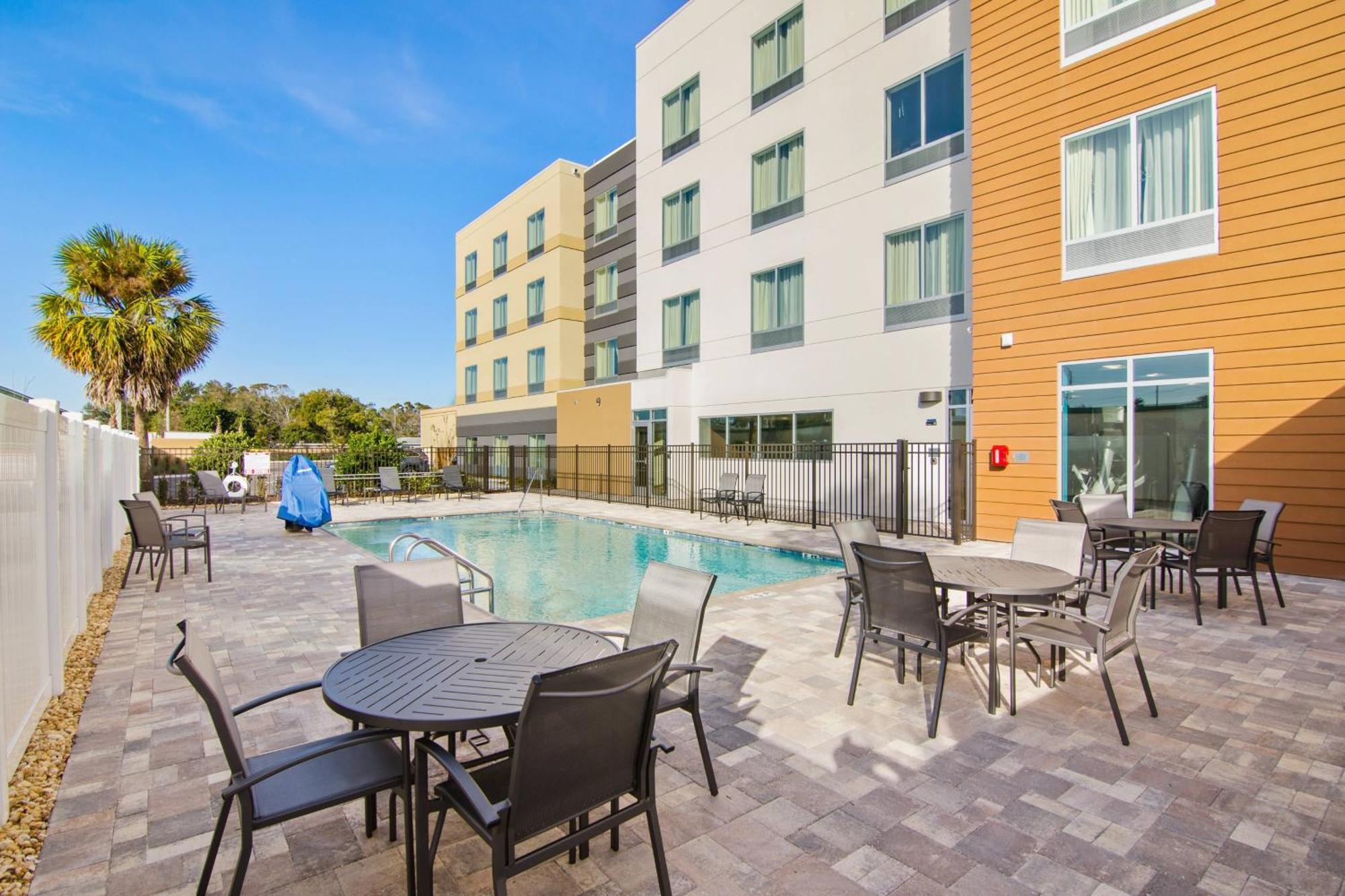 Fairfield Inn & Suites By Marriott St Petersburg North St. Petersburg Exterior photo